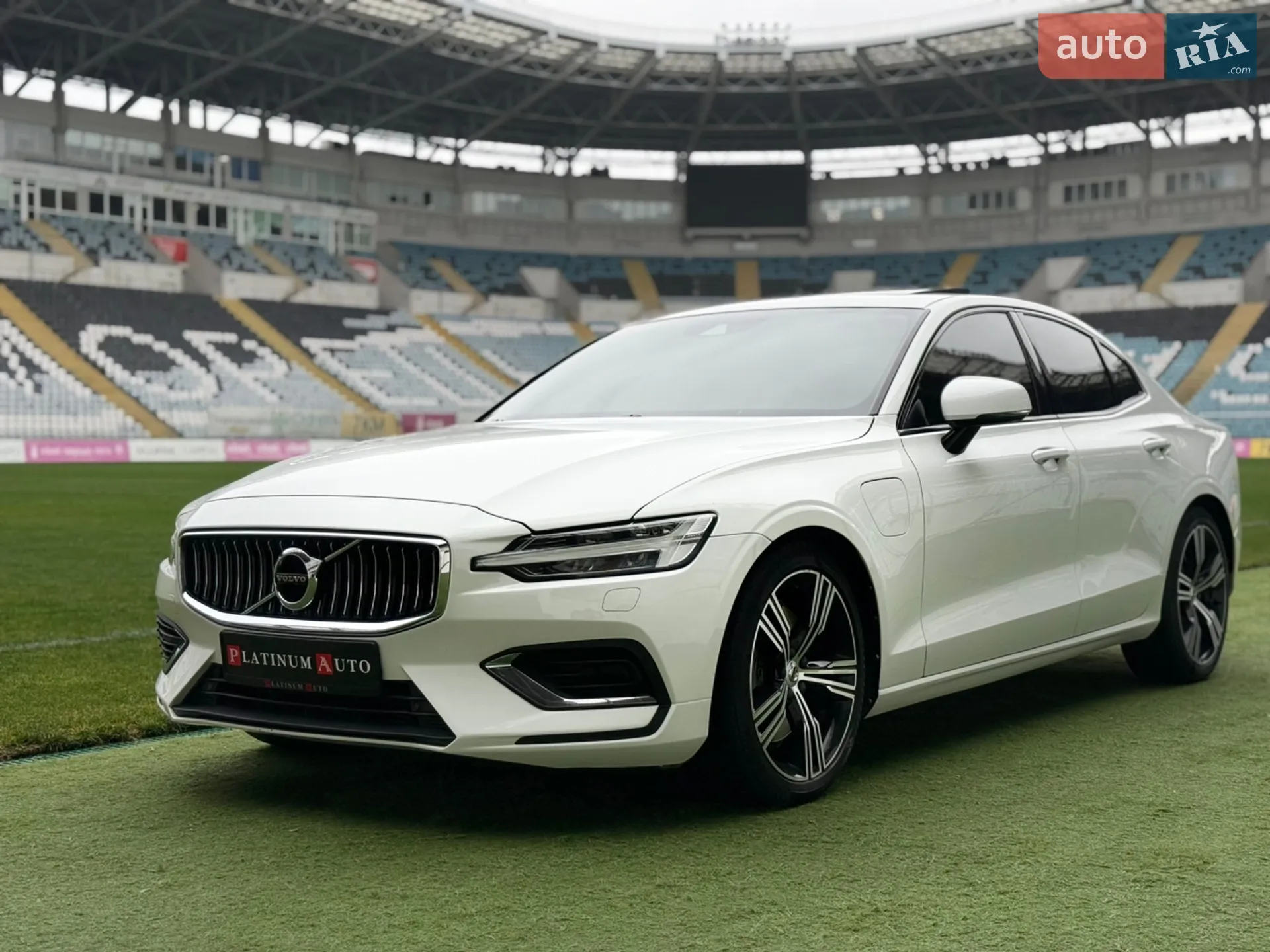 Volvo S60 2020 VIN 7JRZSBMVDLG035120 фото оголошення 10 з 64