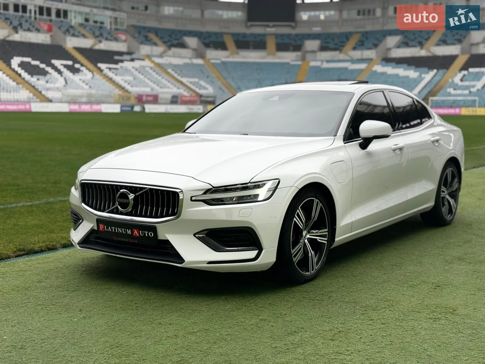 Volvo S60 2020 VIN 7JRZSBMVDLG035120 фото оголошення 13 з 64