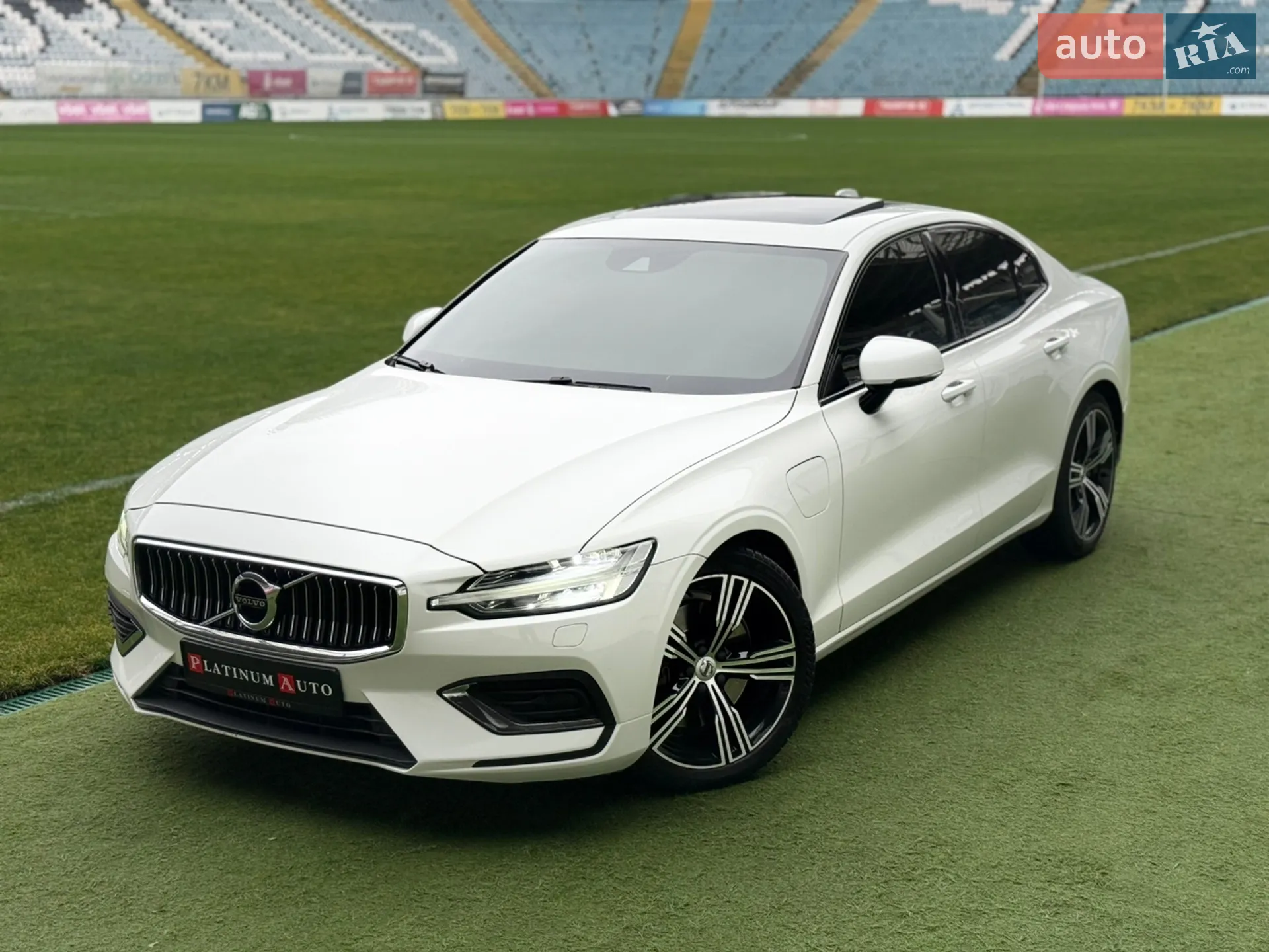 Volvo S60 2020 VIN 7JRZSBMVDLG035120 фото оголошення 16 з 64