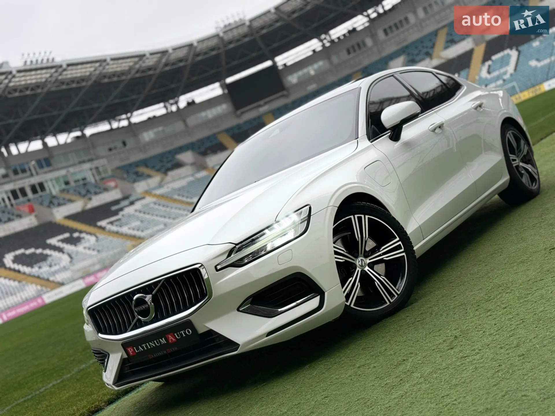 Volvo S60 2020 VIN 7JRZSBMVDLG035120 фото оголошення 17 з 64