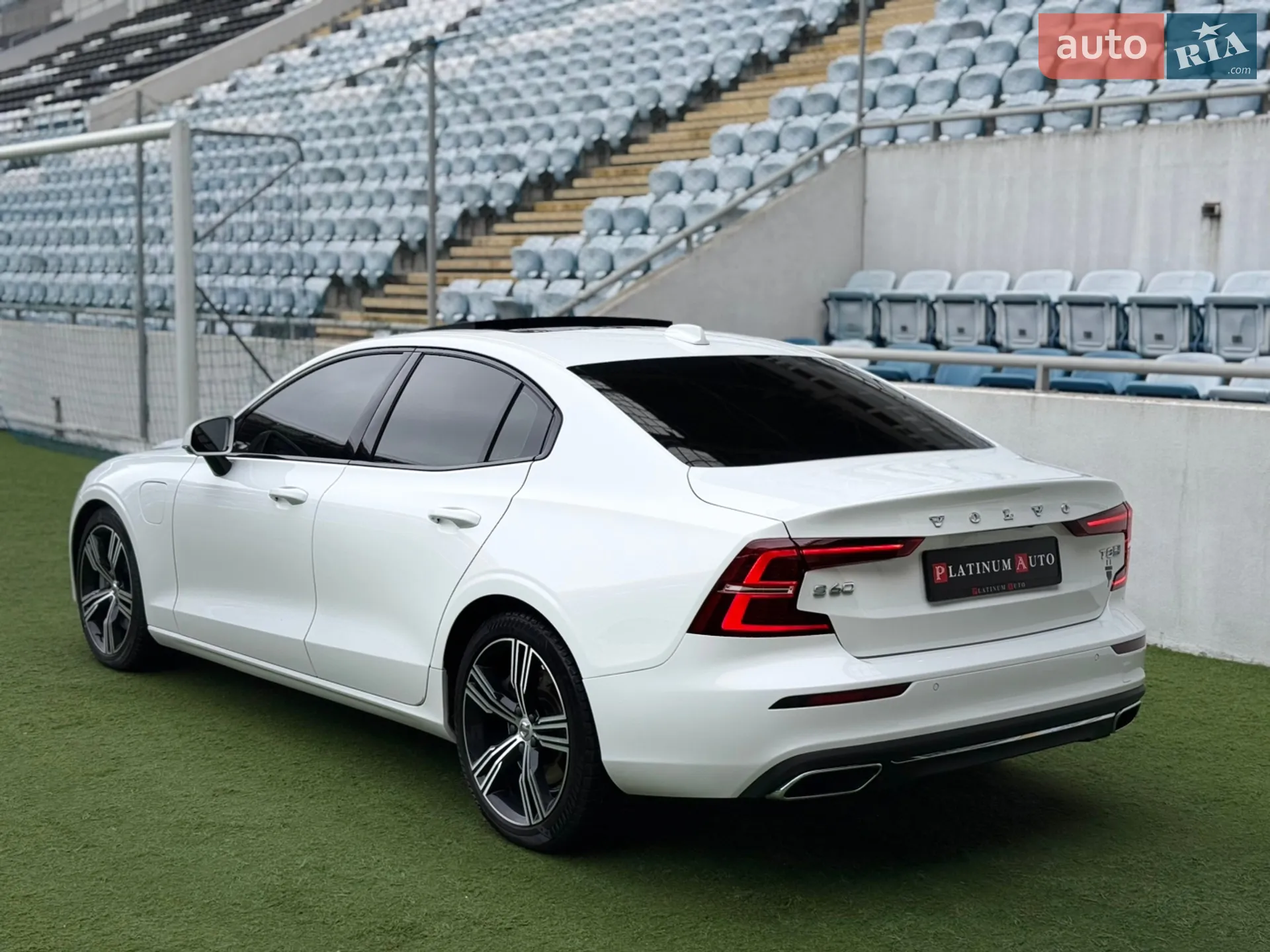 Volvo S60 2020 VIN 7JRZSBMVDLG035120 фото оголошення 24 з 64