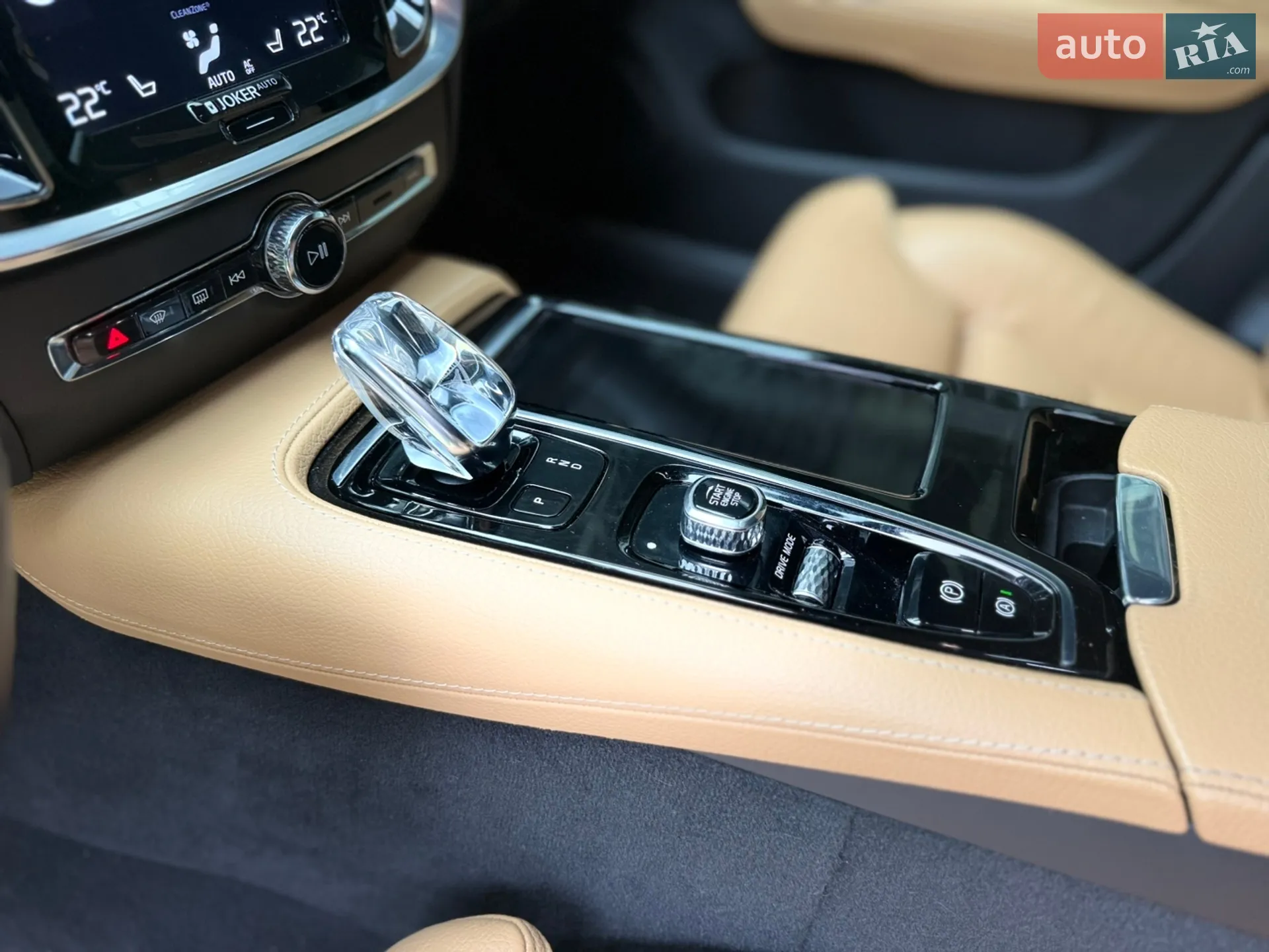 Volvo S60 2020 VIN 7JRZSBMVDLG035120 фото оголошення 40 з 64