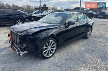 Седан Volvo S60 2021 в Львове