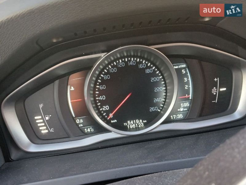 Седан Volvo S60 2014 в Нетішині