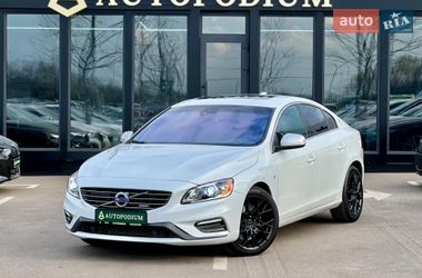 Седан Volvo S60 2015 в Києві