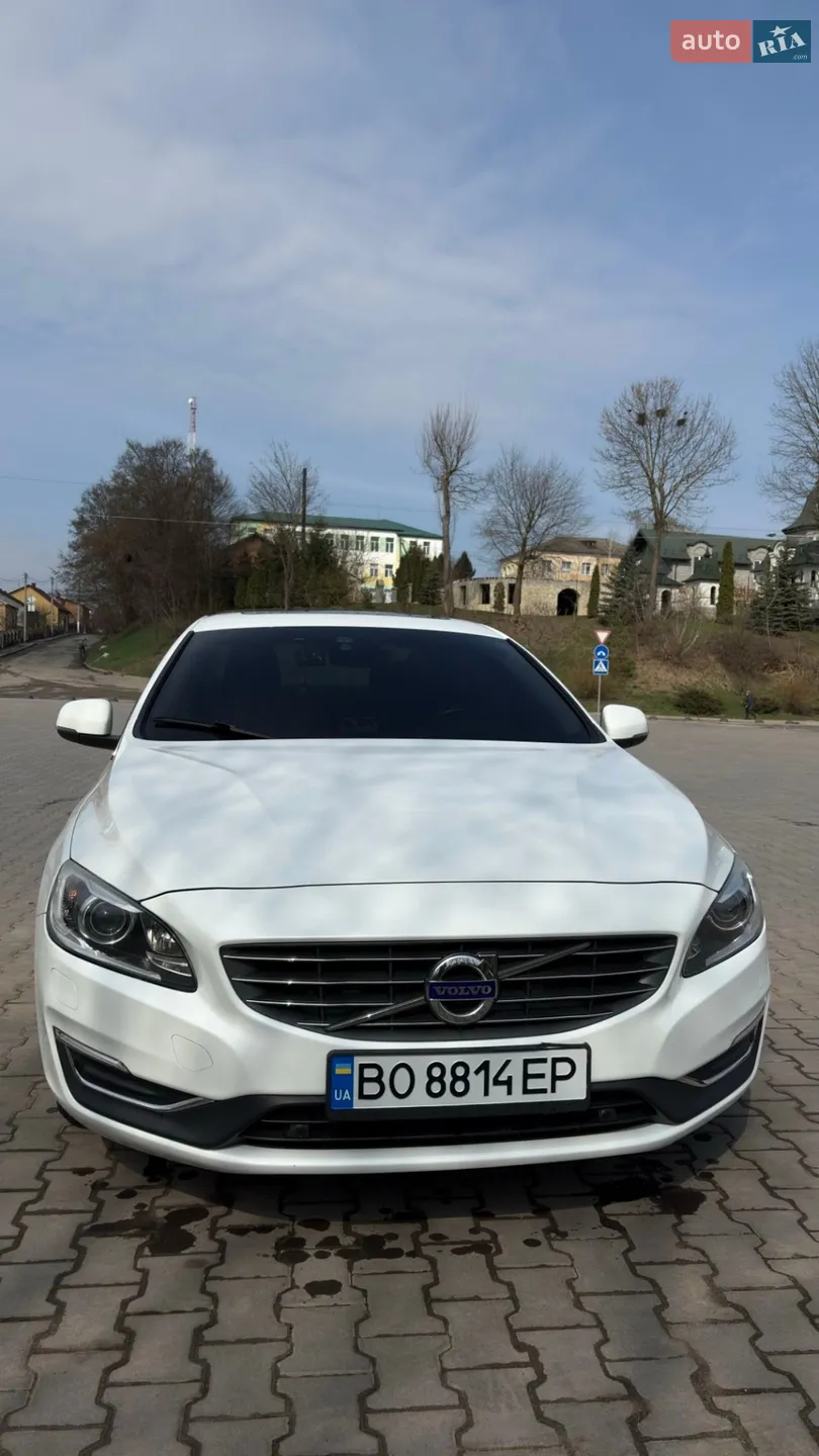 2017 Volvo S60 - фото 1