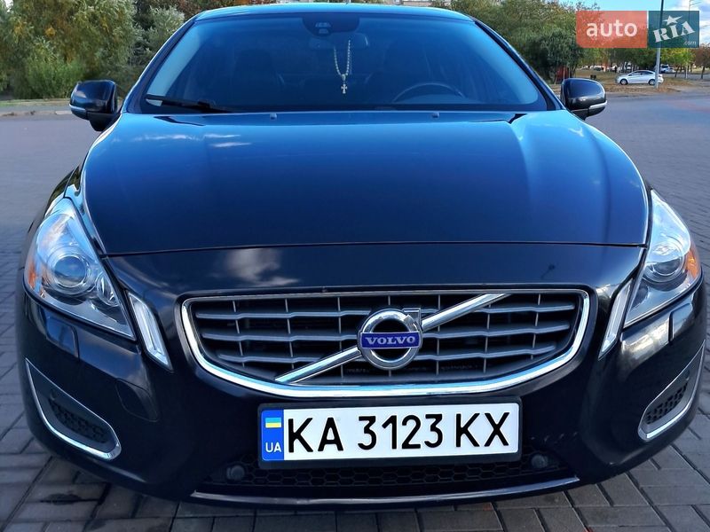 Седан Volvo S60 2013 в Києві