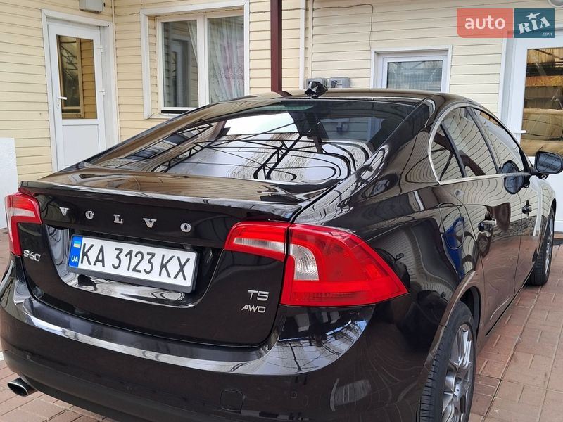 Седан Volvo S60 2013 в Києві