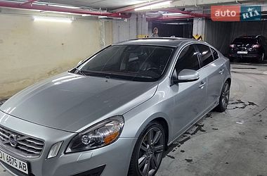 Седан Volvo S60 2012 в Києві