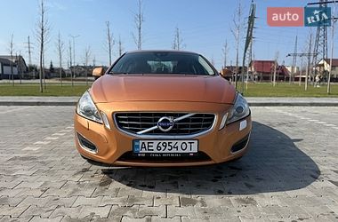Седан Volvo S60 2010 в Ирпене