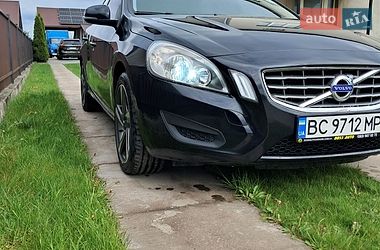 Седан Volvo S60 2012 в Львові