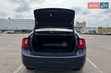 Седан Volvo S60 2013 в Житомире