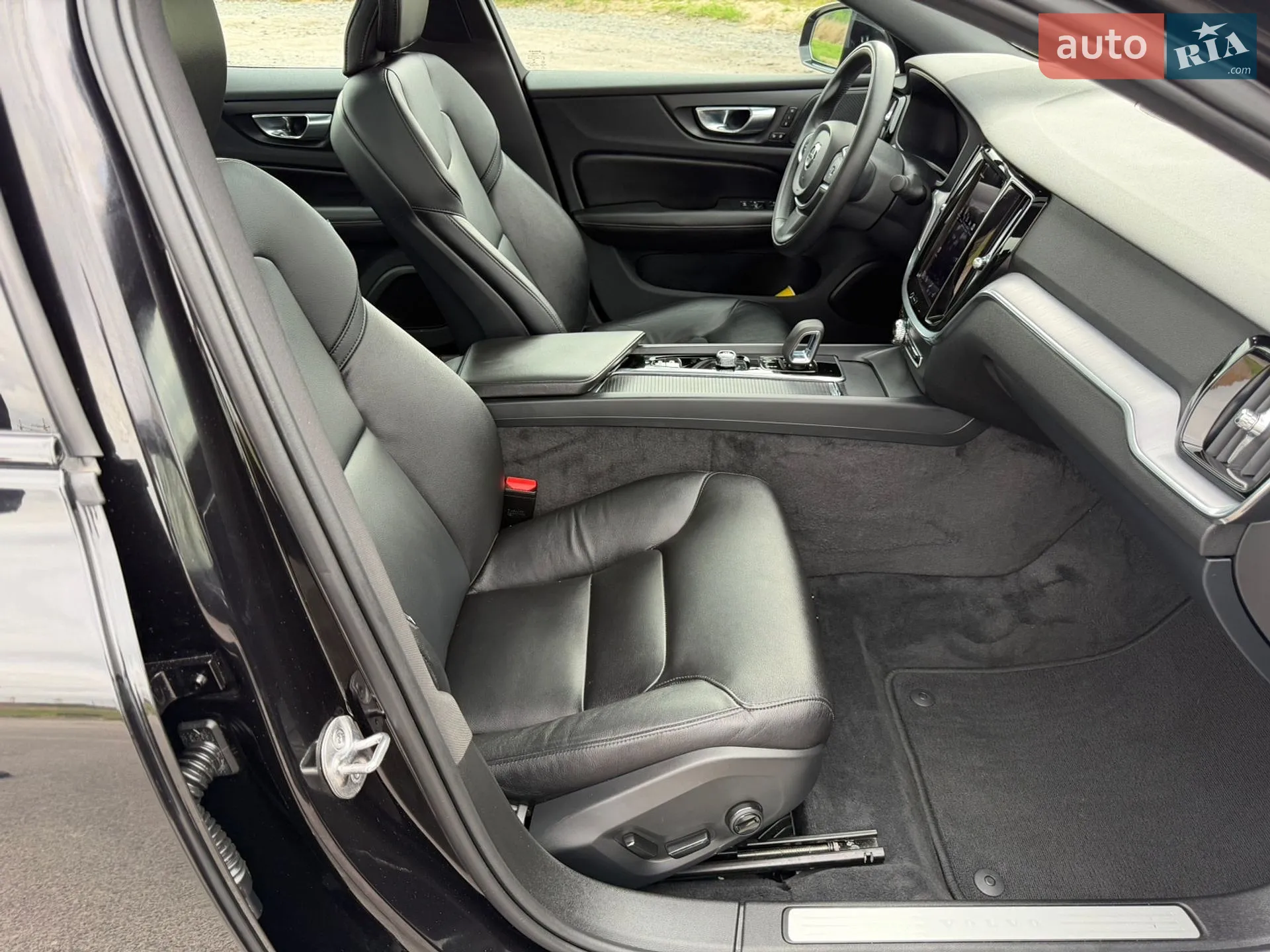 2022 Volvo S60 - мініатюра 24