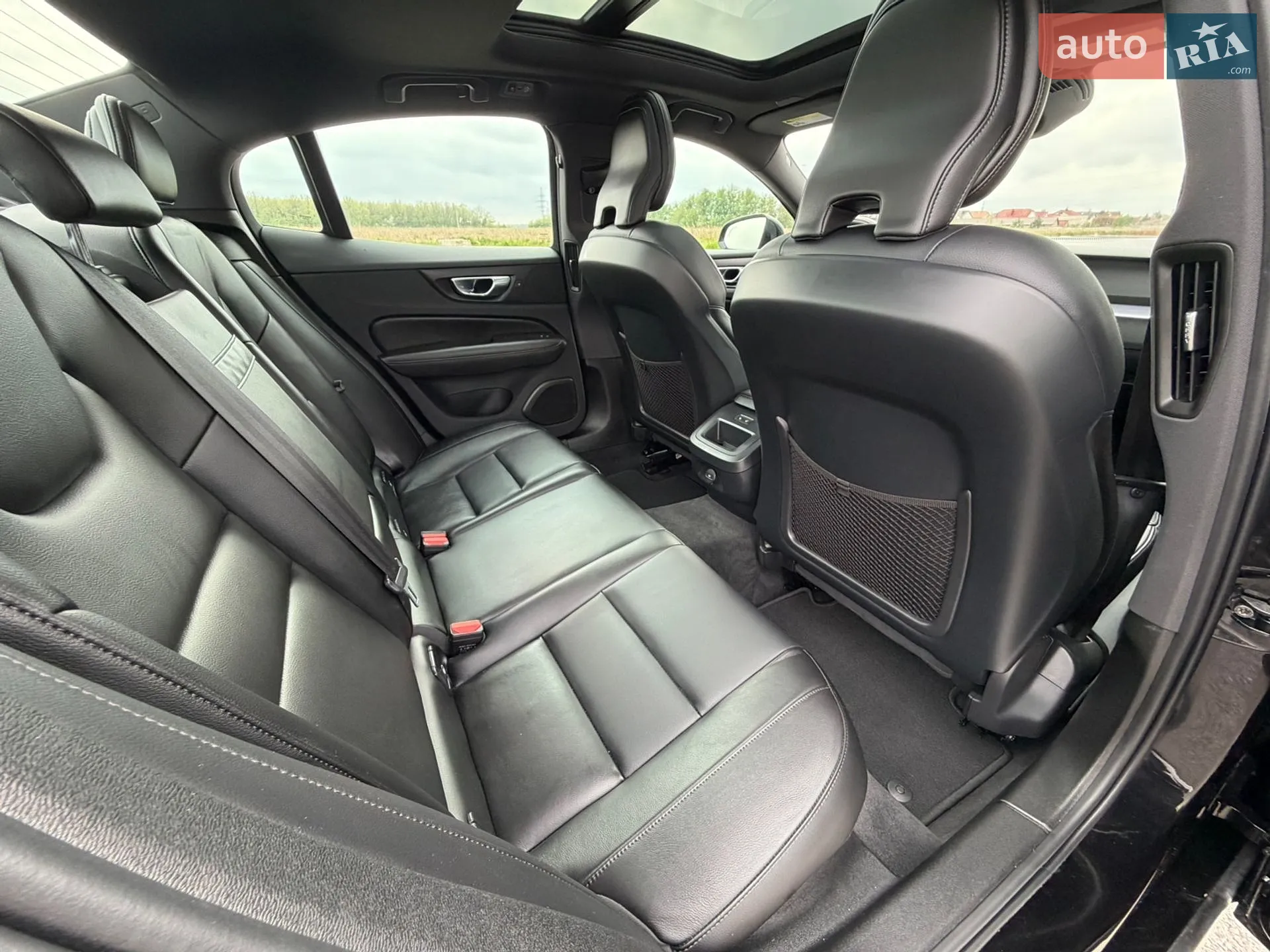 2022 Volvo S60 - мініатюра 32