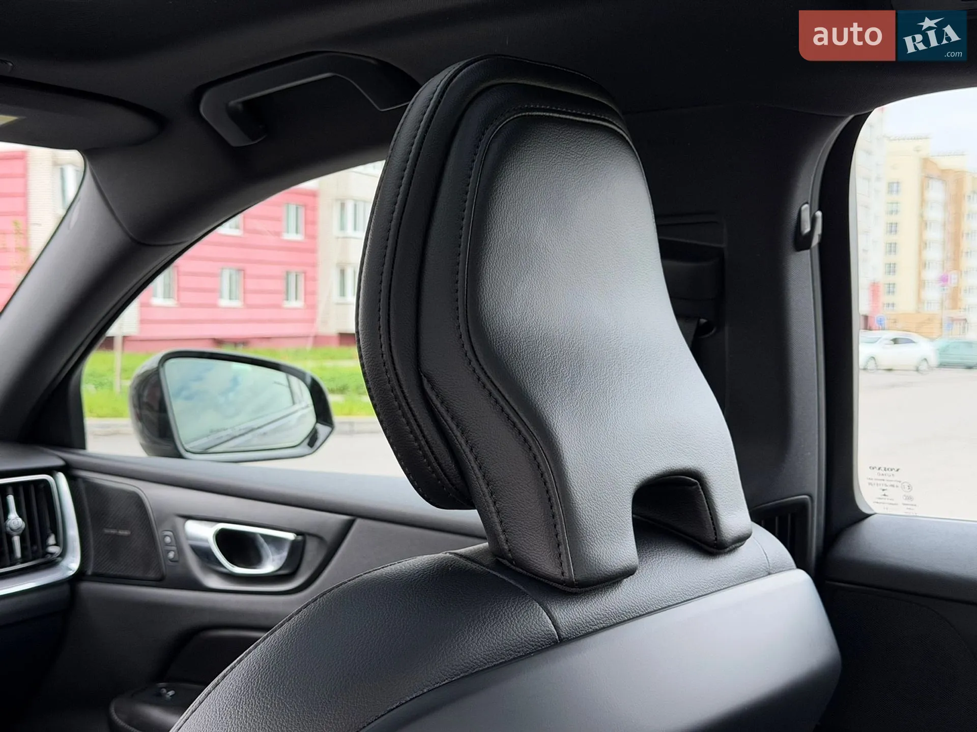 2022 Volvo S60 - мініатюра 37