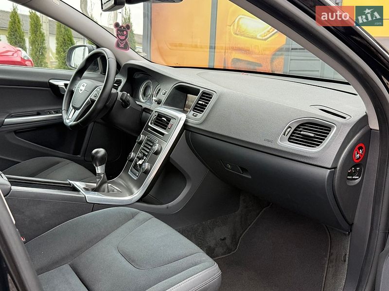 Седан Volvo S60 2011 в Стрые
