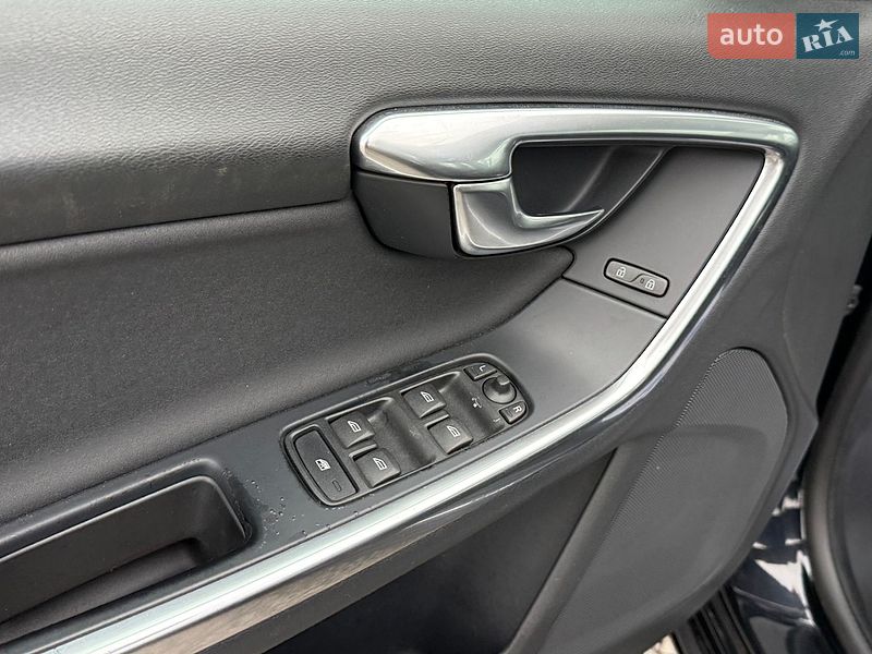 Седан Volvo S60 2011 в Стрые
