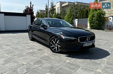 Седан Volvo S60 2020 в Львові