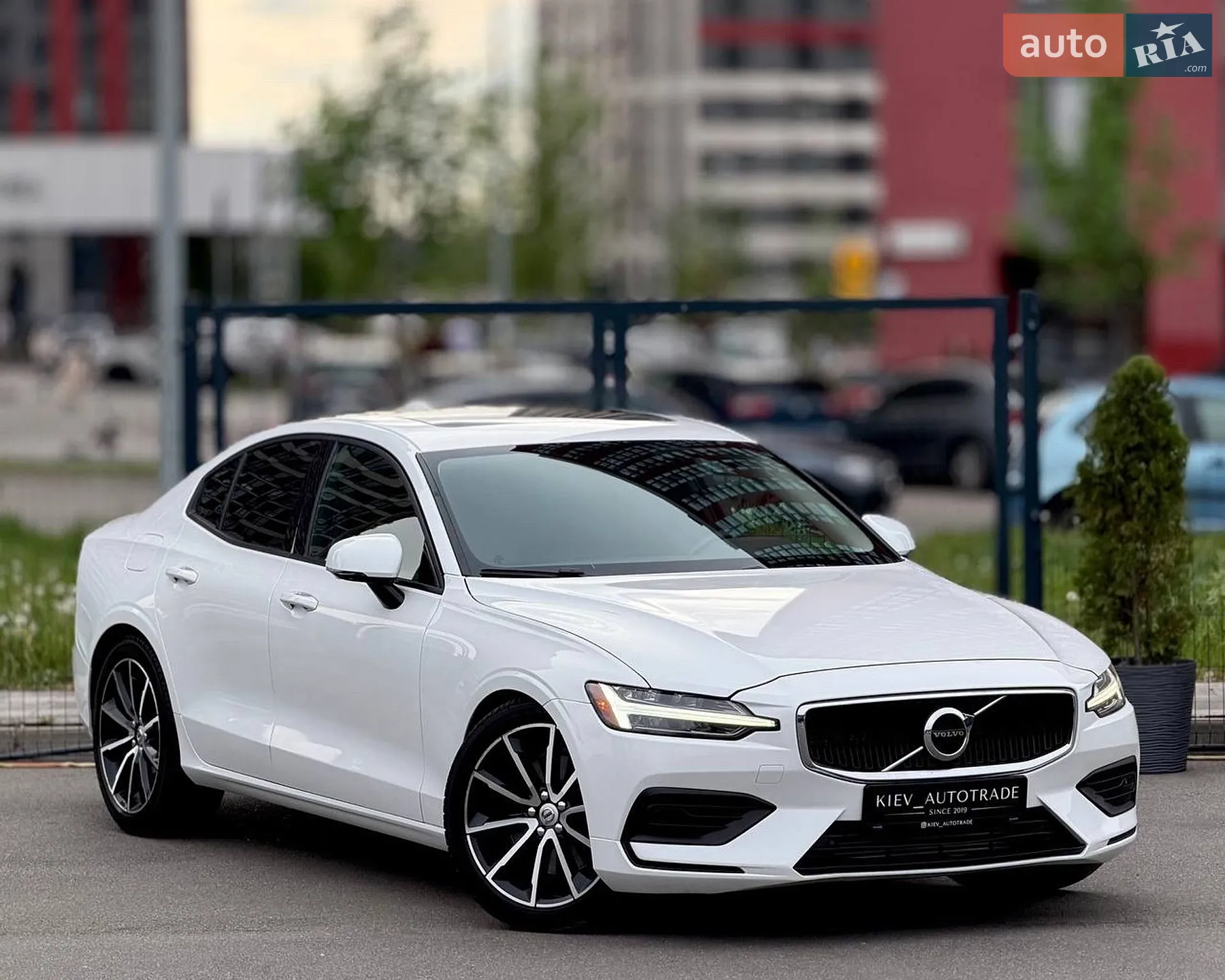 2019 Volvo S60 - мініатюра 2