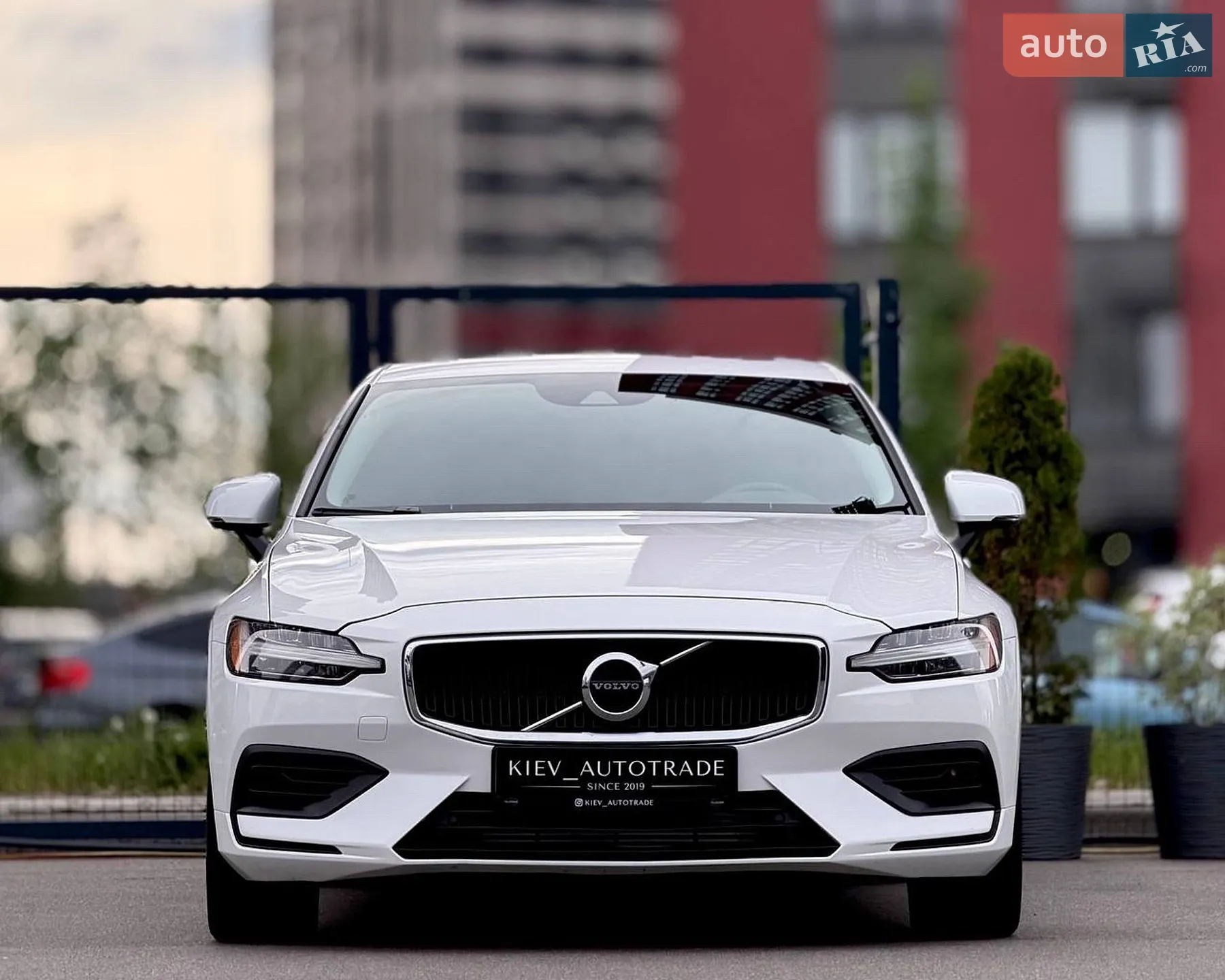 2019 Volvo S60 - мініатюра 4
