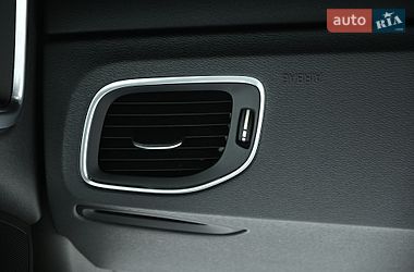 Седан Volvo S60 2018 в Бердичеве