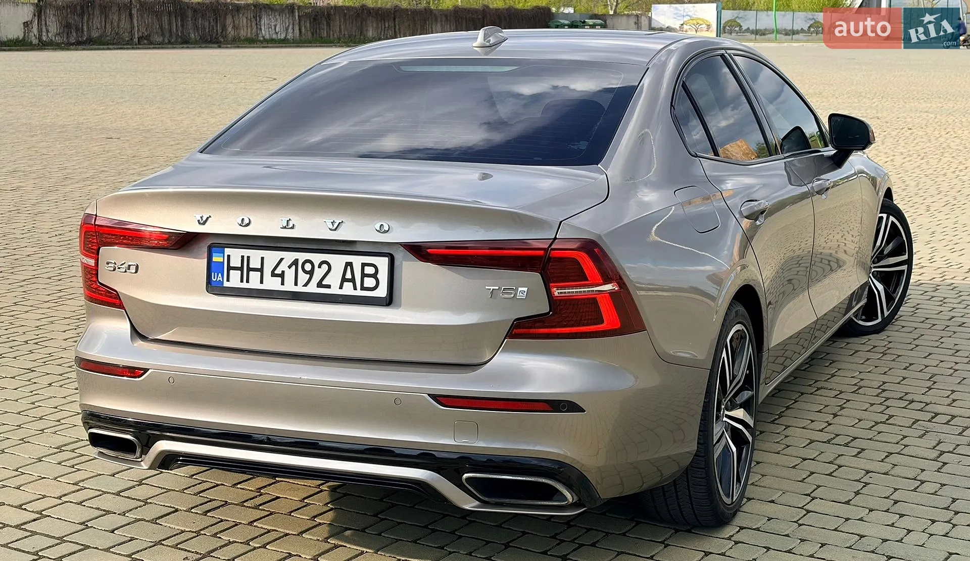 2019 Volvo S60 - мініатюра 8