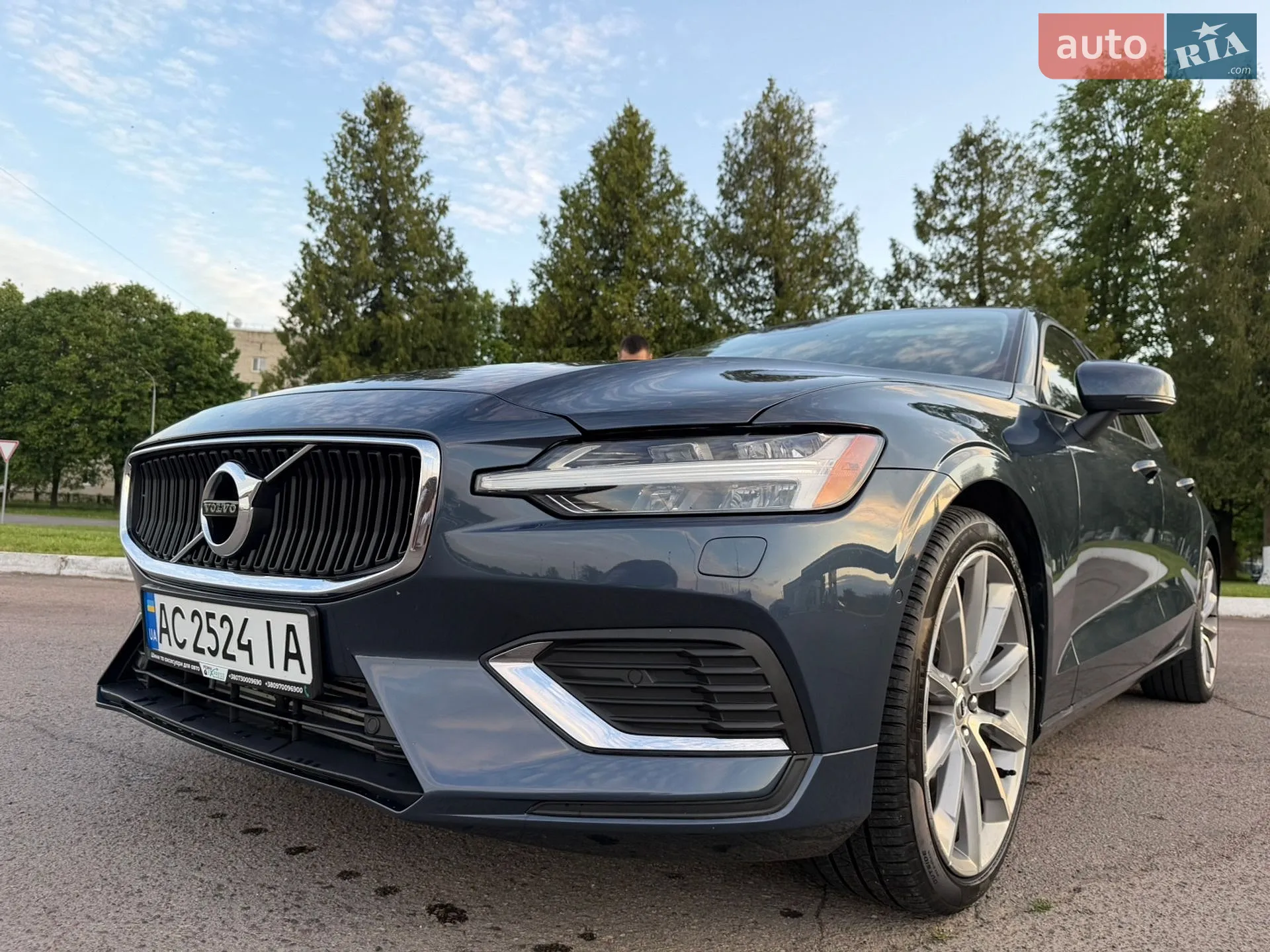 2019 Volvo S60 - фото 1