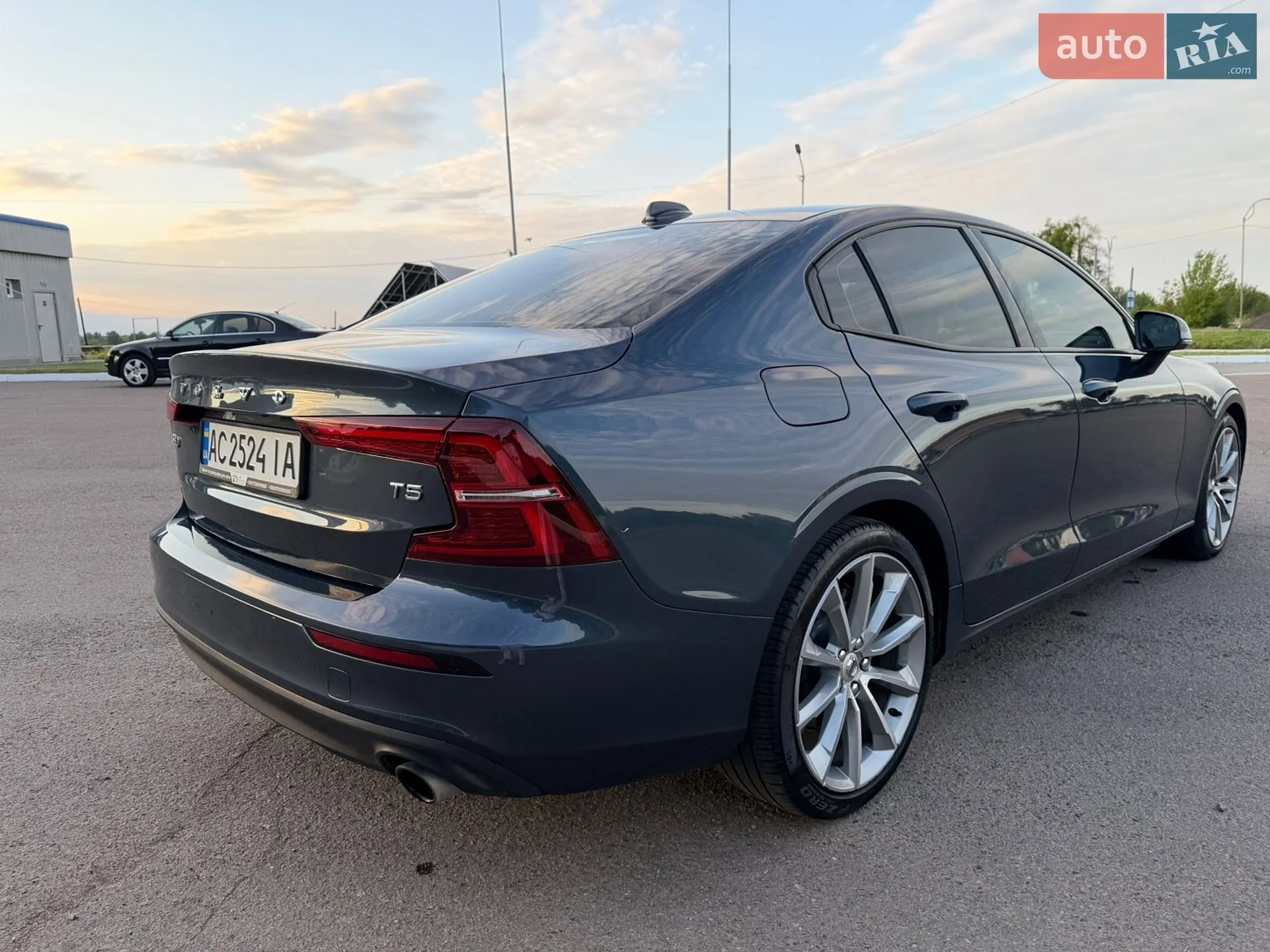 2019 Volvo S60 - мініатюра 7