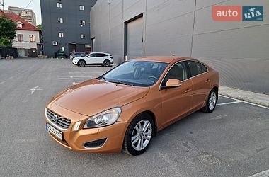 Седан Volvo S60 2011 в Борисполе
