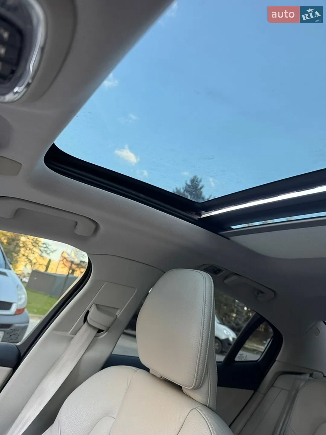 2019 Volvo S60 - мініатюра 25