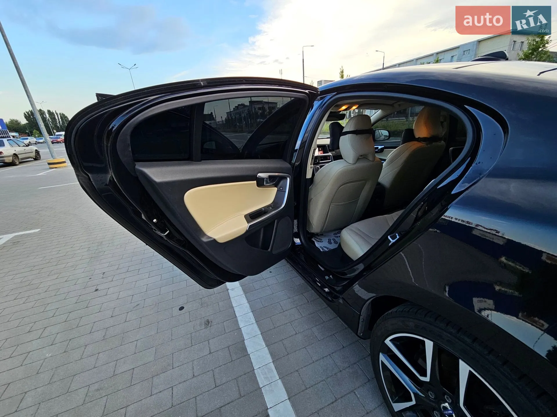 2018 Volvo S60 - мініатюра 36