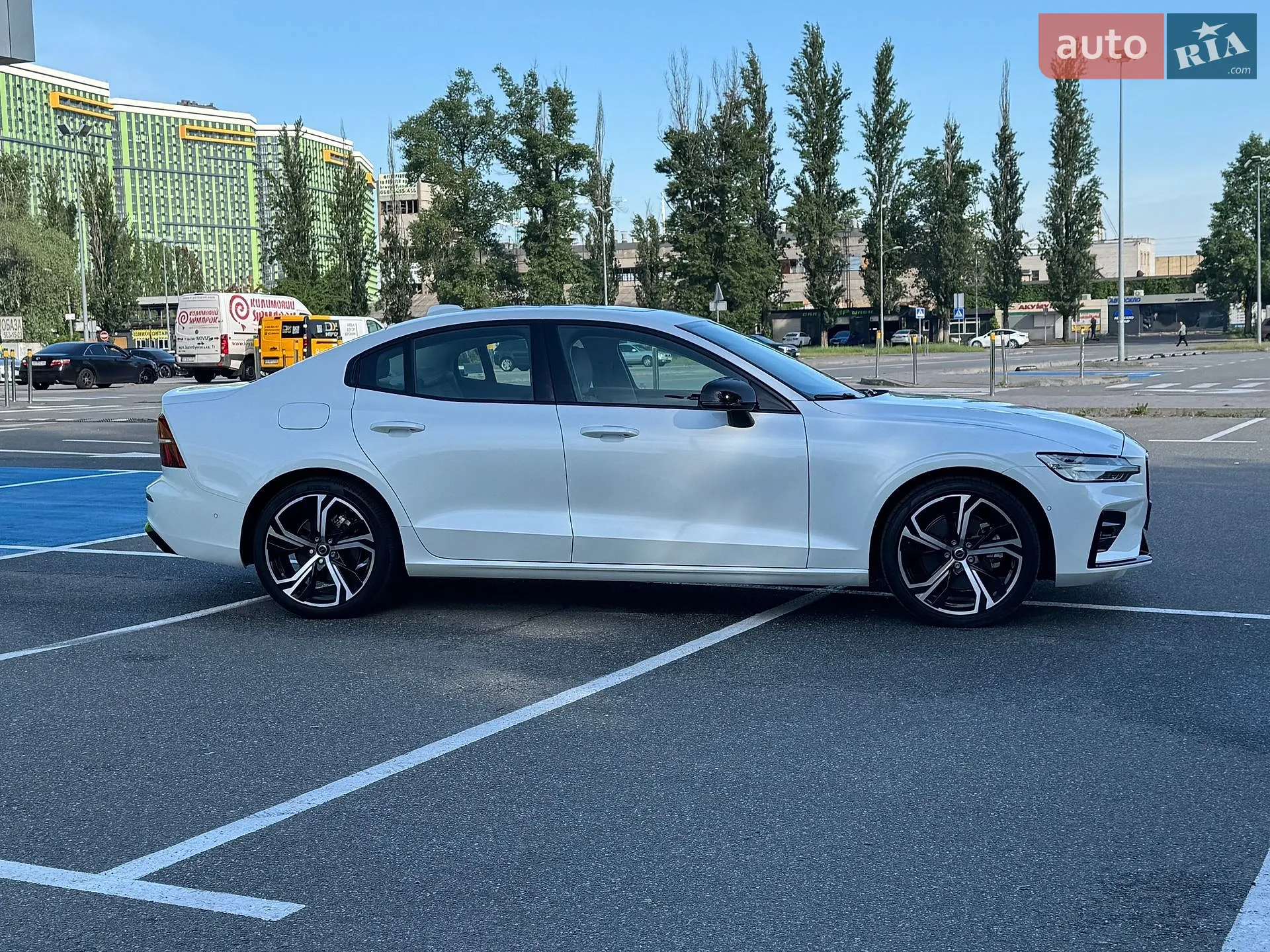 2023 Volvo S60 - мініатюра 6