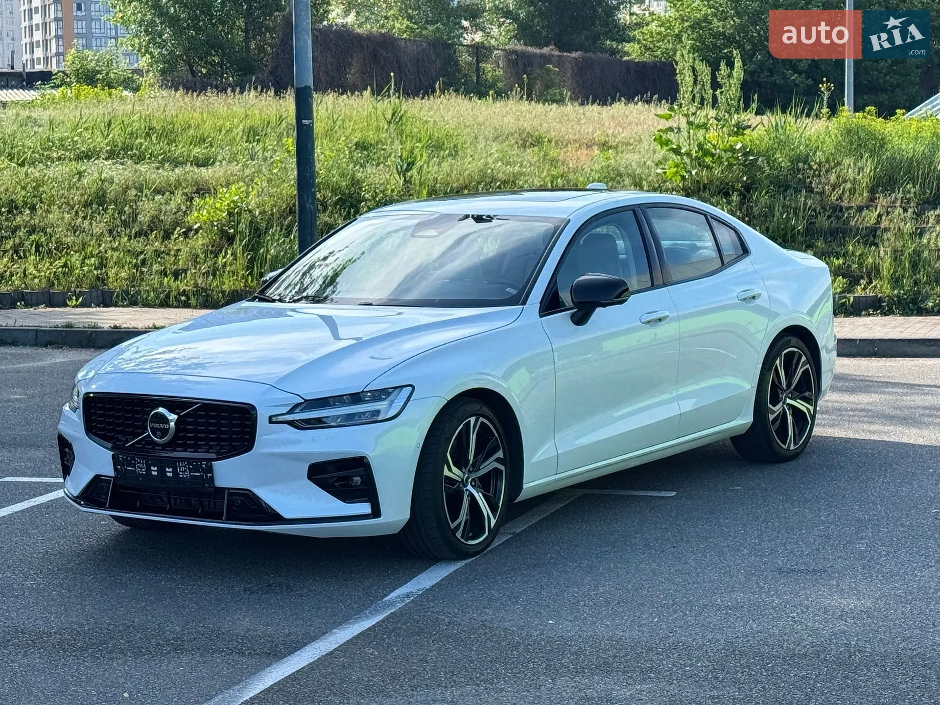 2023 Volvo S60 - мініатюра 17