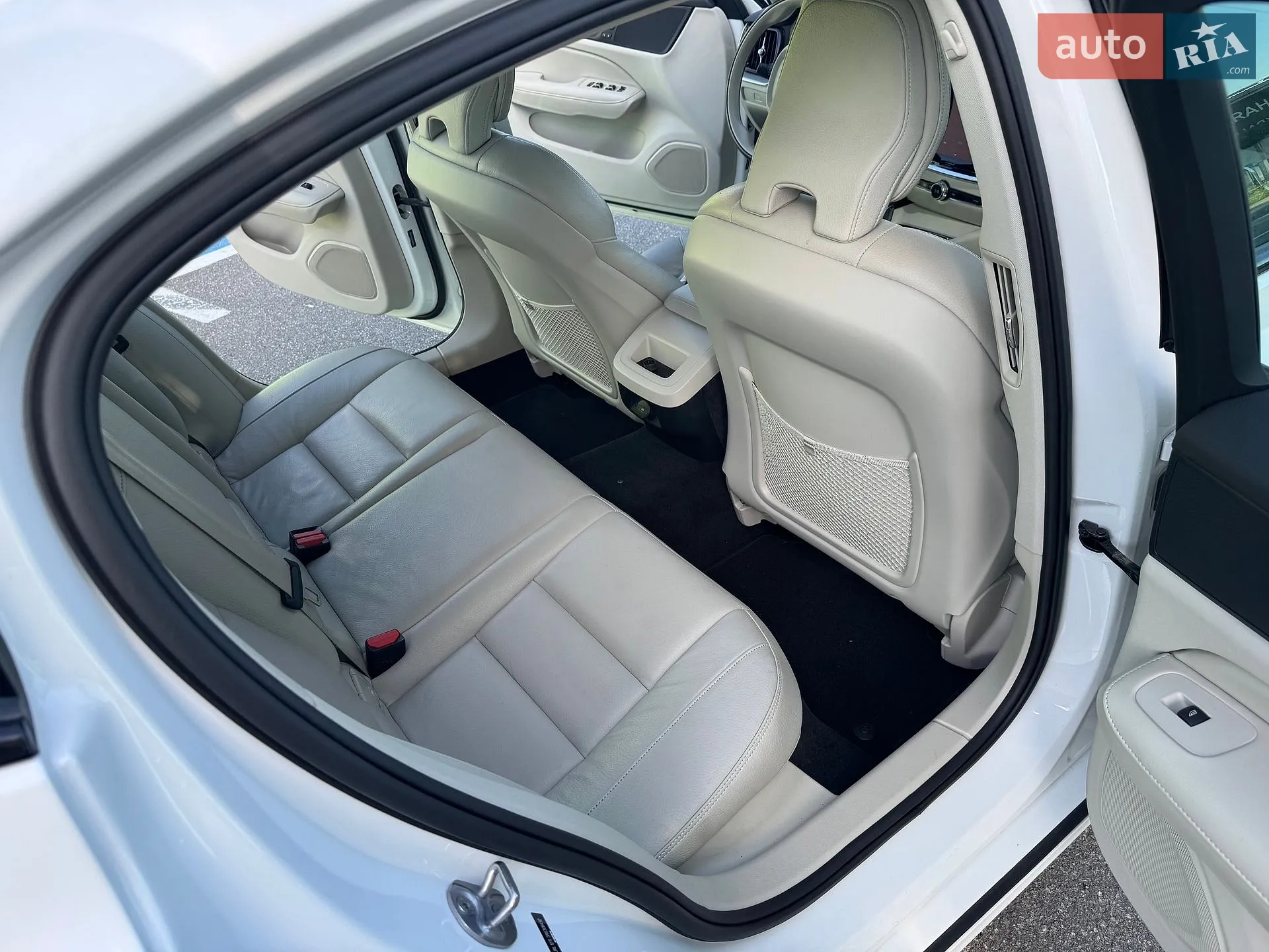 2023 Volvo S60 - мініатюра 36