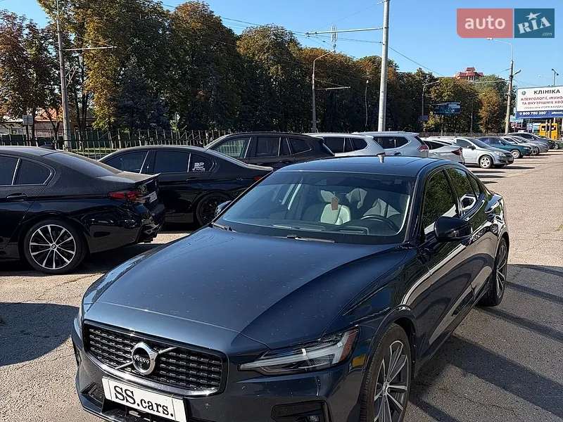 Volvo S60 2021