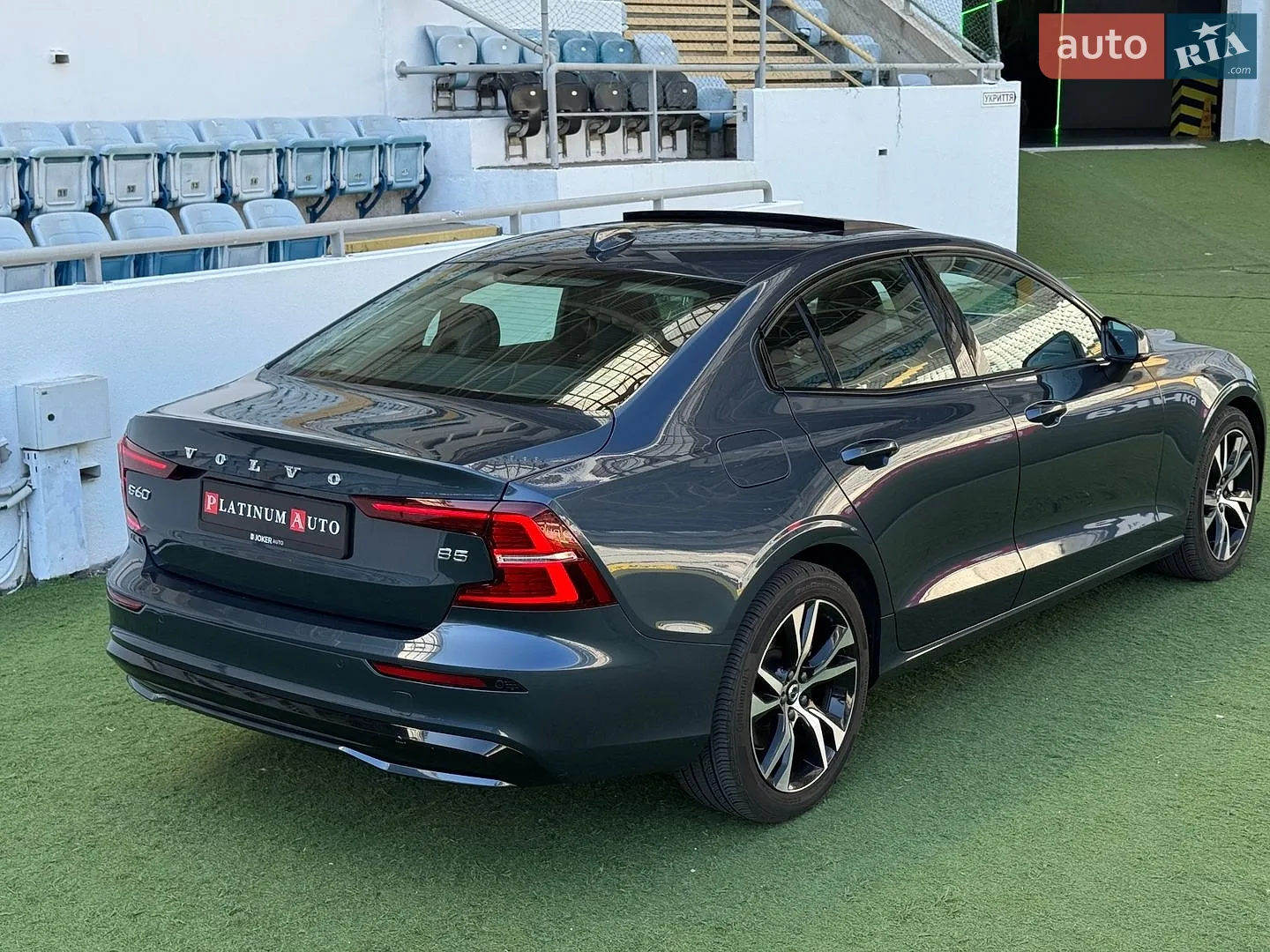 2024 Volvo S60 - мініатюра 17