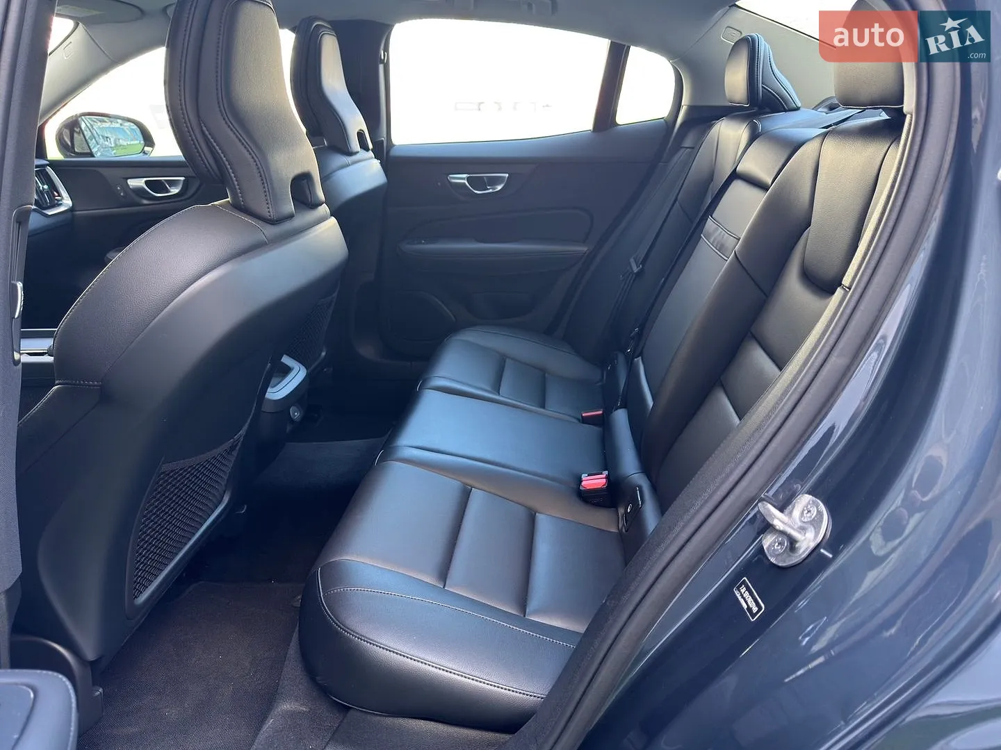 2024 Volvo S60 - мініатюра 28