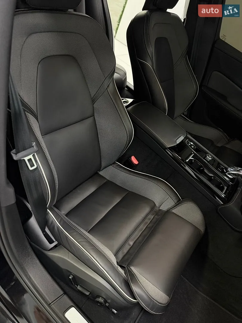2023 Volvo S60 - мініатюра 17