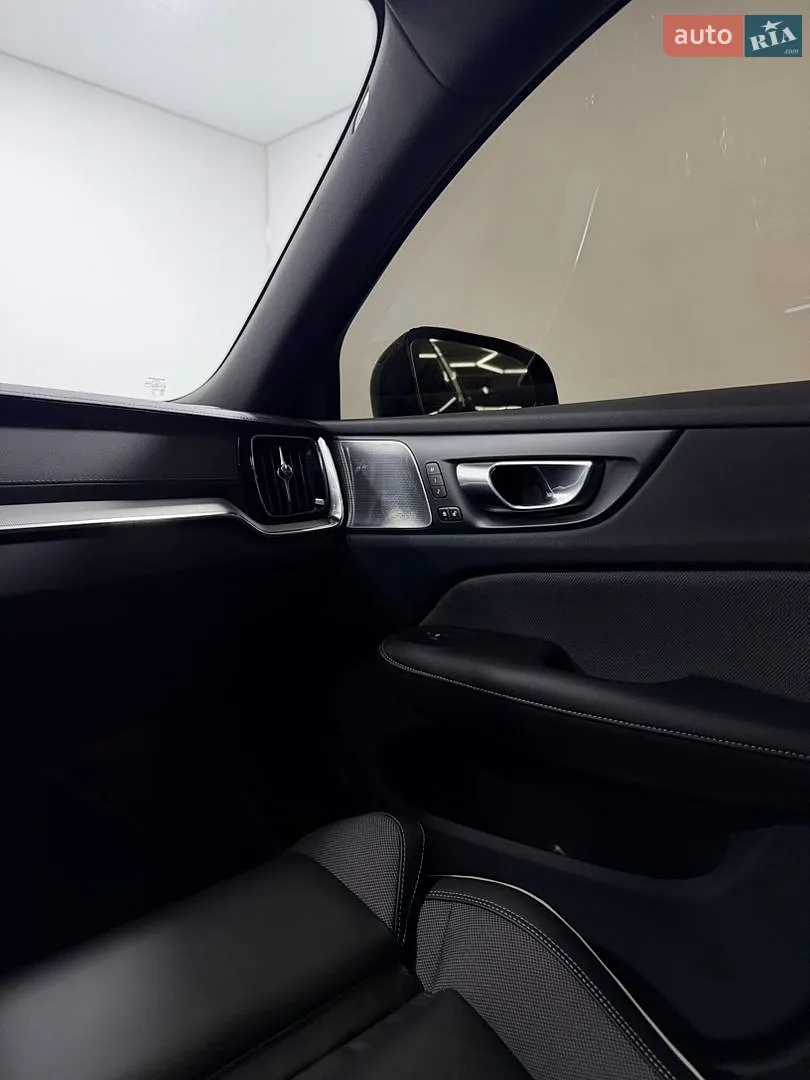 2023 Volvo S60 - мініатюра 28