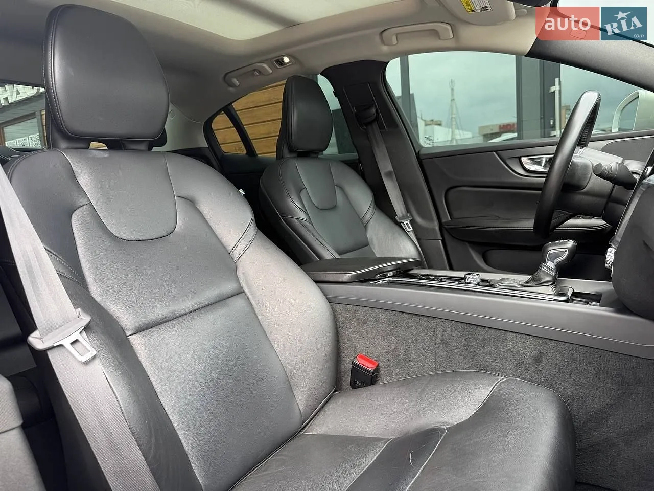 2019 Volvo S60 - мініатюра 10