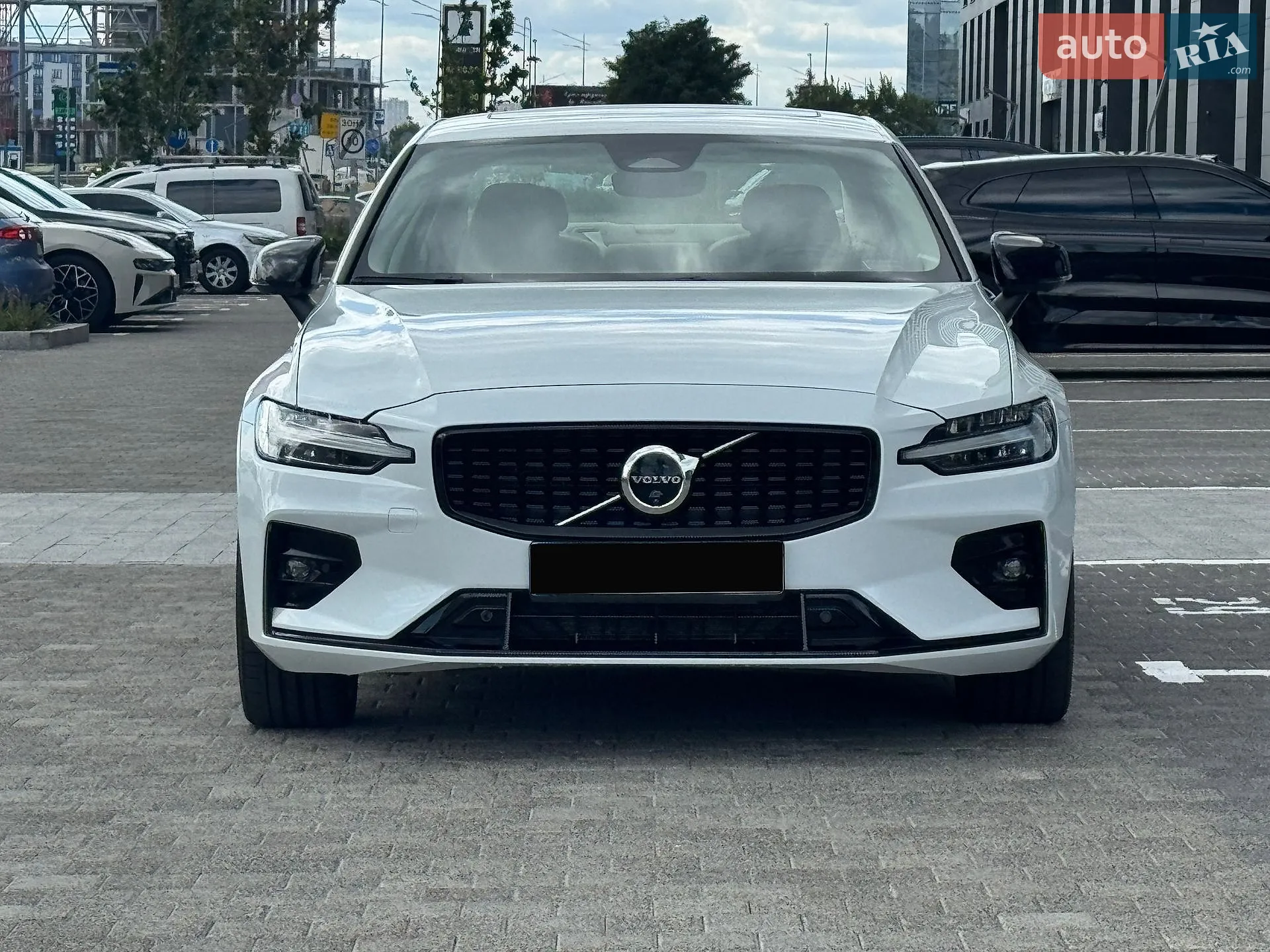 2023 Volvo S60 - мініатюра 4