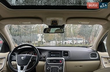 Седан Volvo S60 2014 в Львове