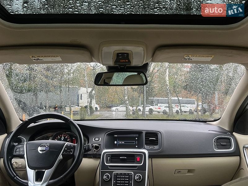 Седан Volvo S60 2014 в Львове
