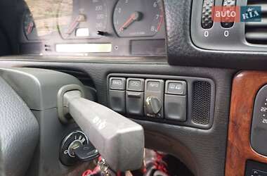 Седан Volvo S70 1998 в 