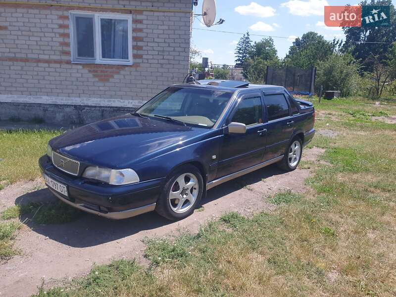 Седан Volvo S70 1997 в Глевасі