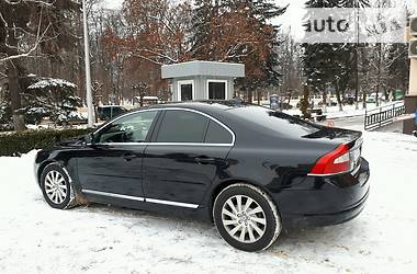 Седан Volvo S80 2012 в Черновцах