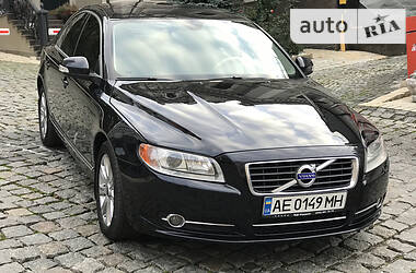 Седан Volvo S80 2010 в Киеве