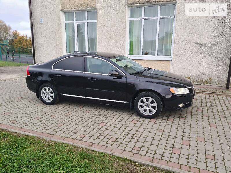 Седан Volvo S80 2012 в Ивано-Франковске