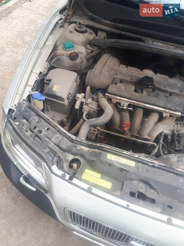 Седан Volvo S80 2002 в Овидиополе