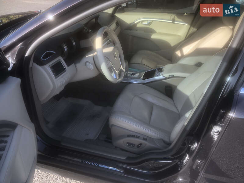 Седан Volvo S80 2012 в Киеве